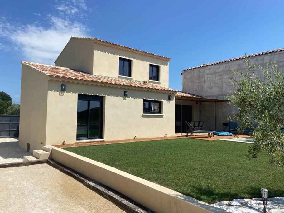 Villa Le Nid D'Emilie Maillane Exterior foto